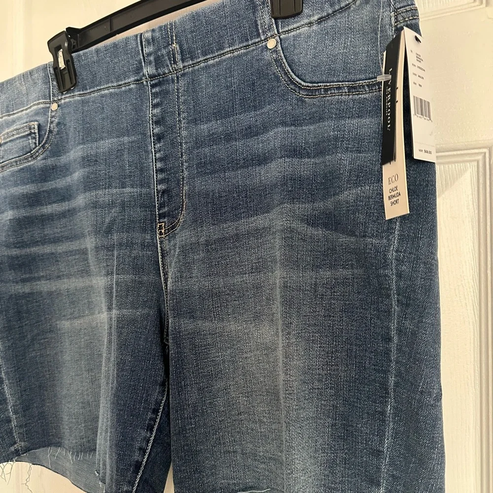 🆕Liverpool Los Angeles Bermuda Jeans Shorts - Picture 3 of 16